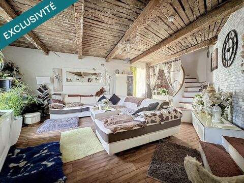   Une maison de caractère avec jardin et vue, alliant charme de l'ancien et confort moderne. Maison - 4 pièce(s) - 101 m²