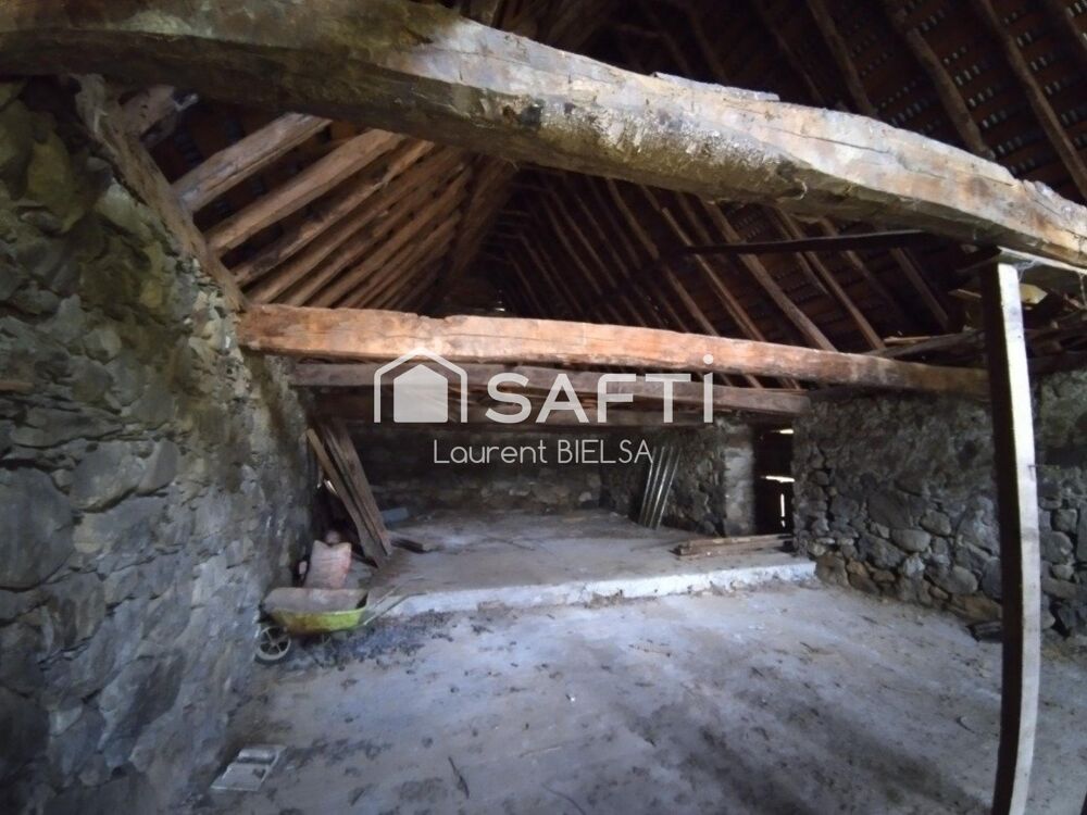 Vente Immeuble Grange foraine d'environ 100 m2 sur terrain 750m2 Arrens-marsous
