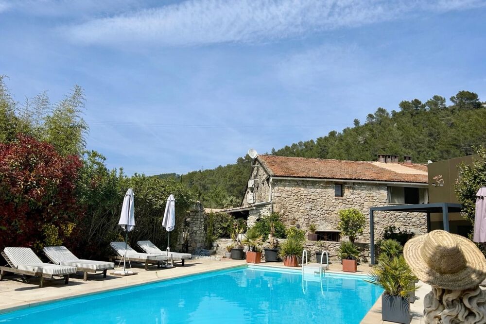 Vente Maison Authentique,bastide en pierres du XVIIIe siècle rénovée Taradeau