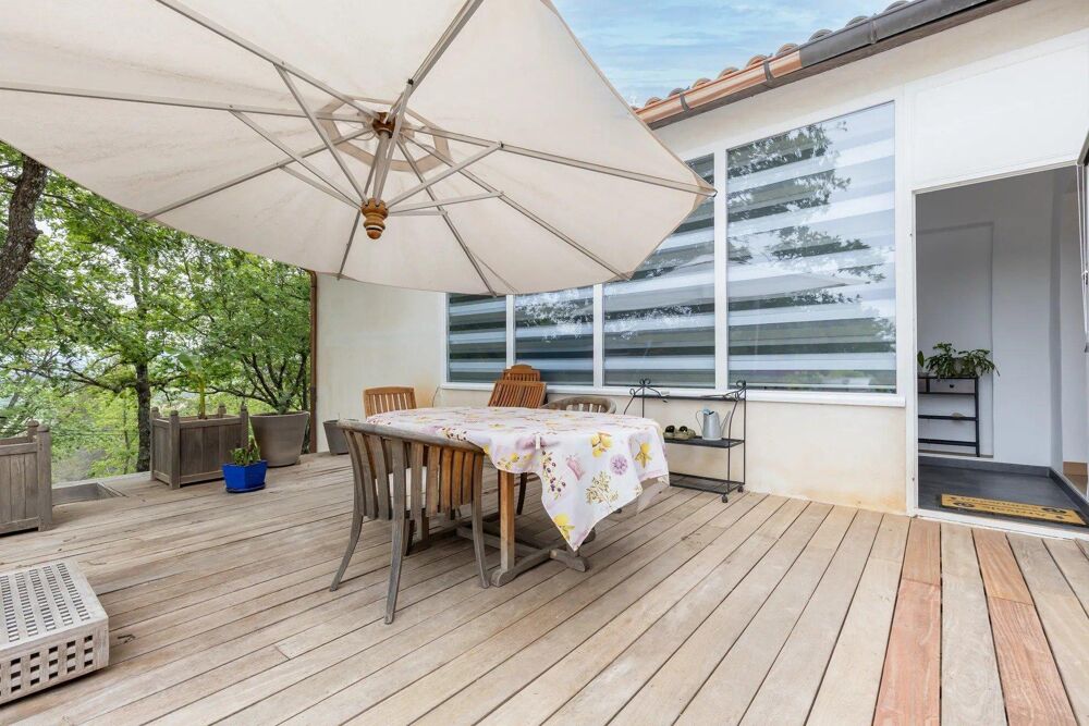 maison haut de gamme dans un environnement paisible