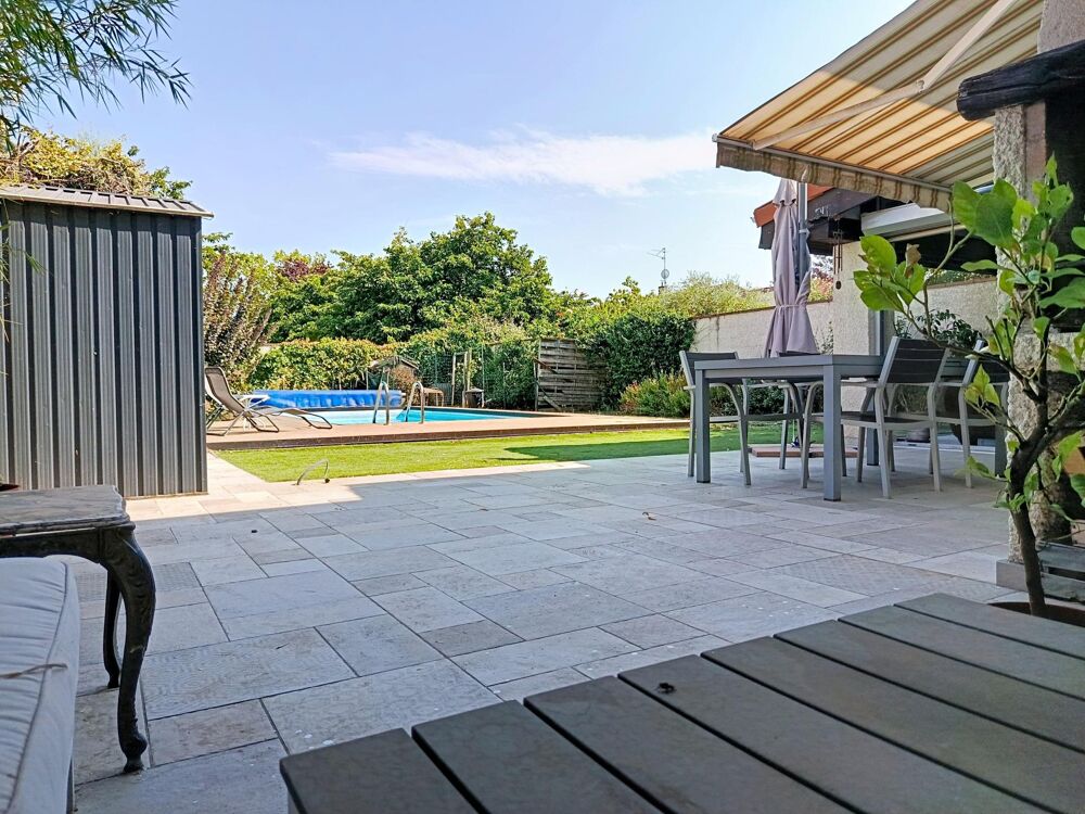 Vente Maison jolie maison familiale T5 piscine cœur de village Castelginest