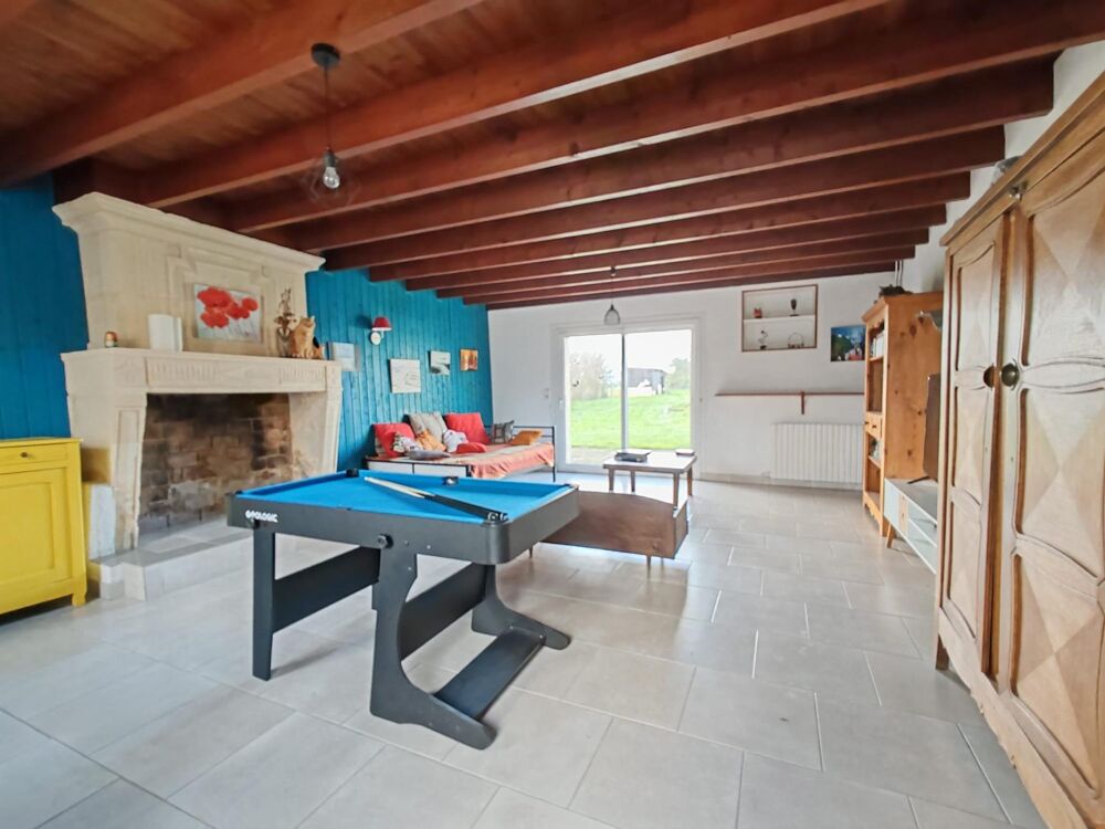 Vente Maison Si vous êtes en quête de calme et de la proximité avec la nature, cette maison est parfaitement adaptée à vos besoins ! Les gonds