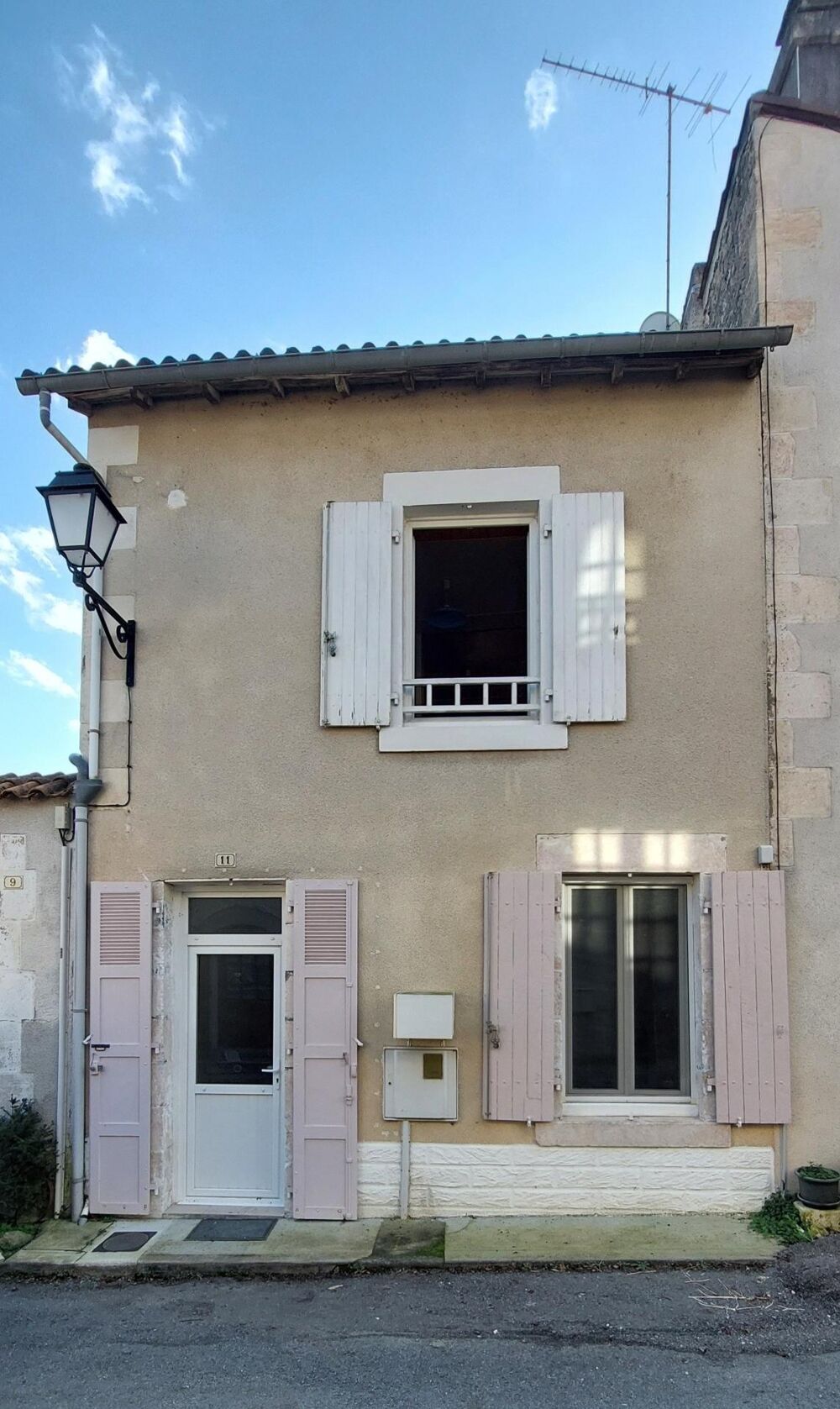 Vente Maison maison de village en centre ville Saint-savin