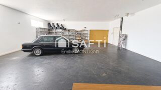  Parking / Garage à vendre 218 m²