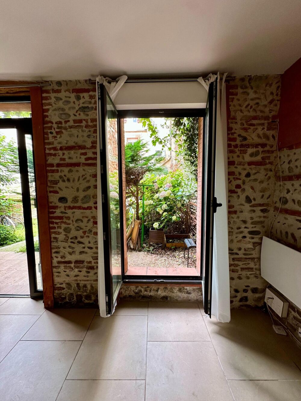 Vente Appartement Studio rénové en plein centre avec terrasse Toulouse