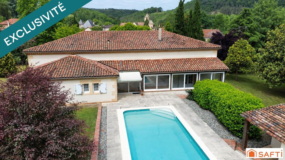 VASTE MAISON FAMILIALE DE PLAIN-PIED AVEC PISCINE ET DOUBLE GARAGE