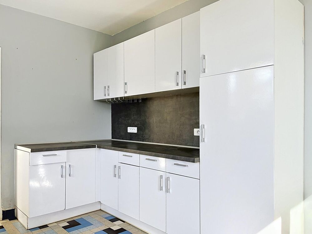 Grande maison familliale 174 m², 6 chambres, jardin.