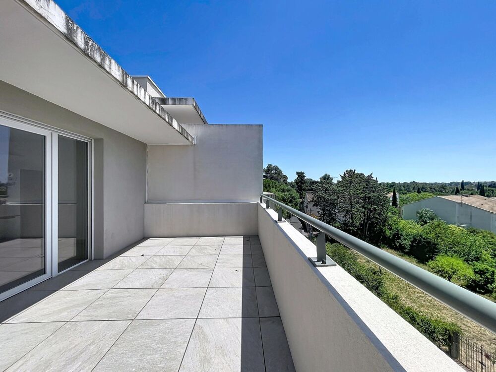 T3 DERNIER ETAGE VUE IMPRENABLE TERRASSE PARKING