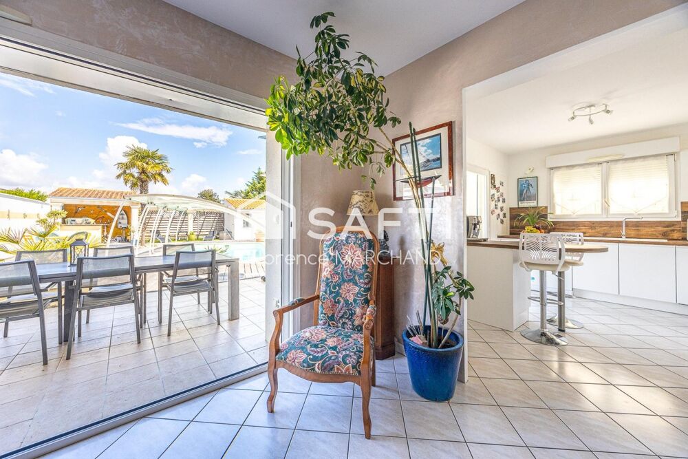 Vente Maison Maison familiale avec espaces de vie indépendants-Idéale grande famille ou projet d'accueil Chatelaillon-plage