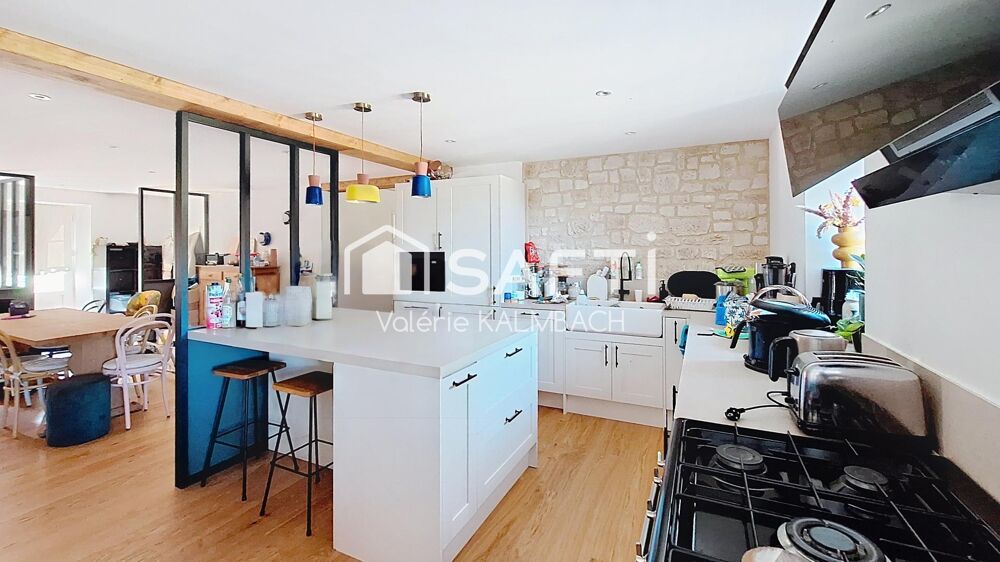 Vente Maison Coup de coeur pour cette charentaise rénovée Brizambourg