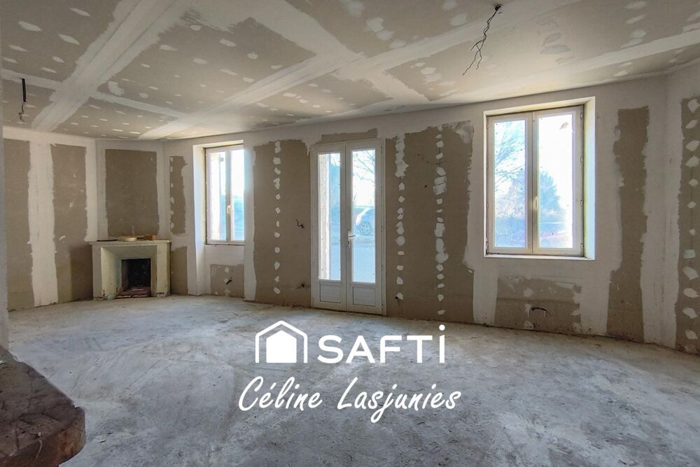 Maison de village avec jardin, puits et dépendance  Travaux en cours