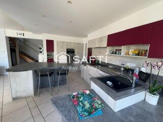  Maison à vendre 10 pièces 241 m²
