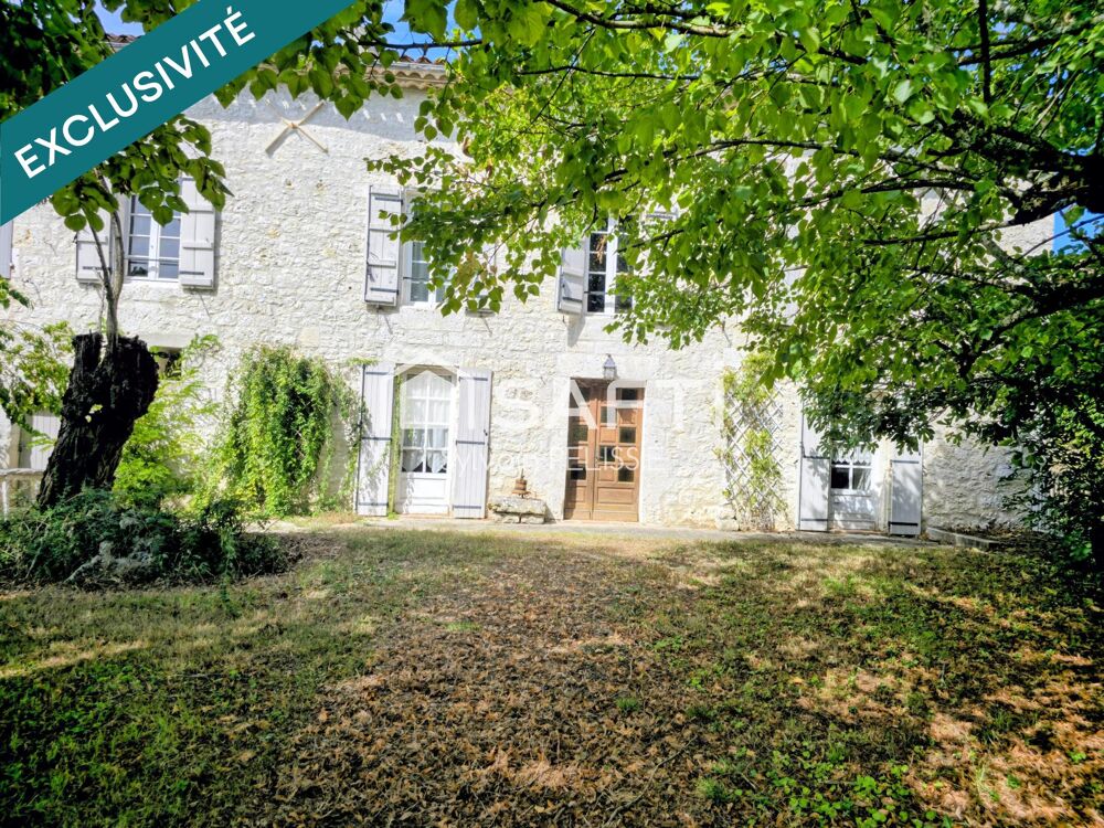 L'espace d'un domaine, le charme de la pierre et la liberté de 2 hectares : votre nouvelle vie commence ici.