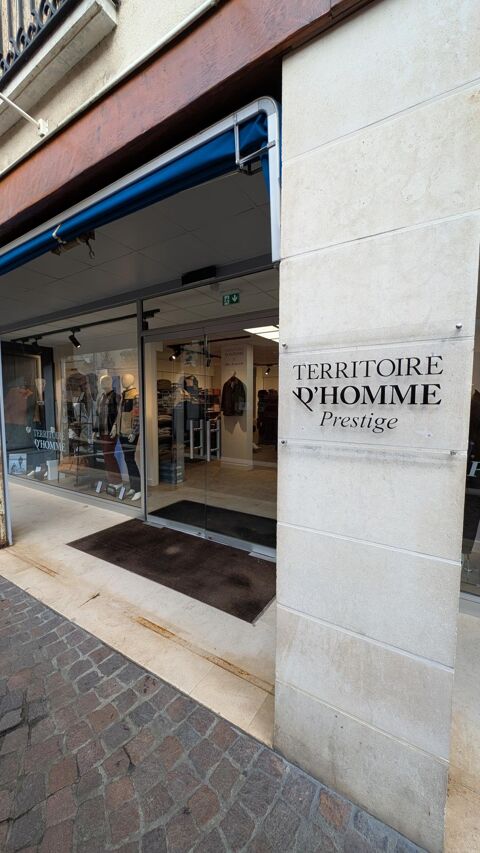 Belle boutique sur un emplacement n&deg;1 bis 65000 37500 Chinon