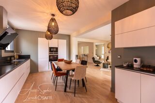  Maison à vendre 8 pièces 238 m²