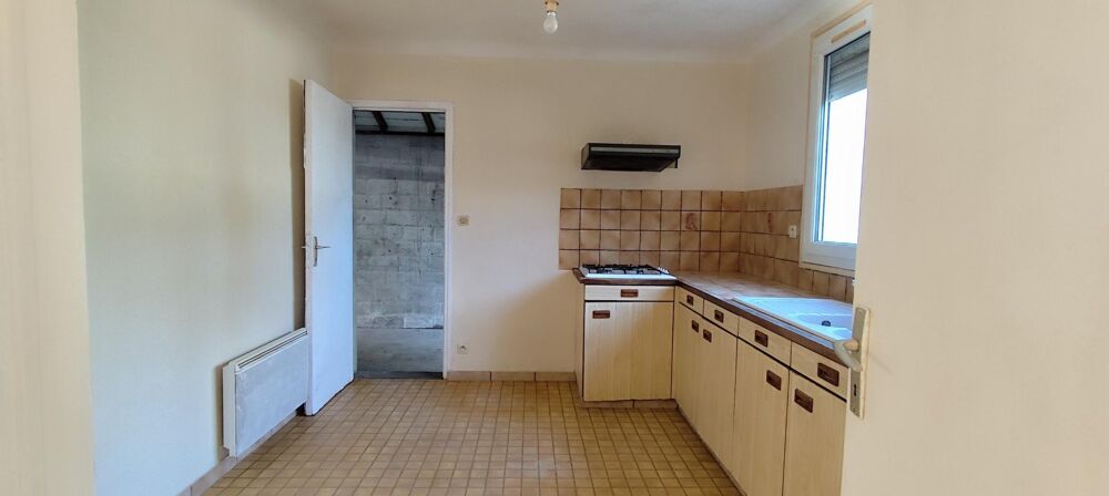 Vente Maison 3 chambres, garage et beau jardin bien exposé Saint-jean-d'angely