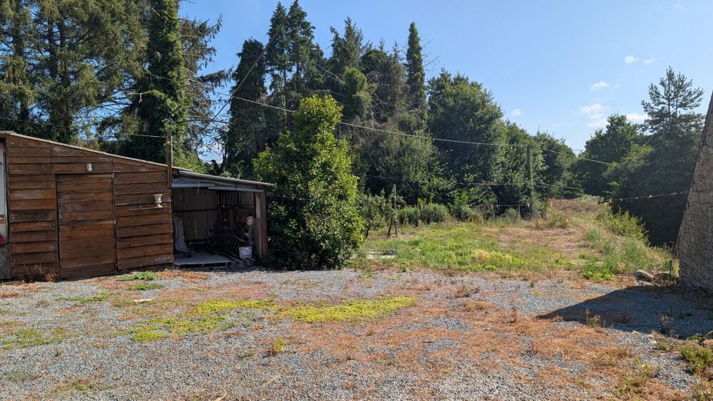 Vente Maison Sur le secteur de Plesidy , propriété avec dépendances et jardin arboré Plésidy
