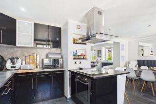  Maison à vendre 9 pièces 239 m²