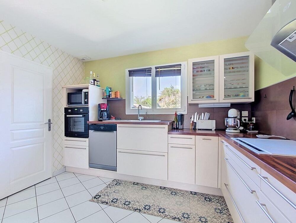 Vente Maison Maison  contemporaine véranda et piscine environnement privilégié Saint-yzan-de-soudiac