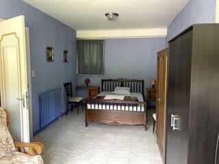  Immeuble  vendre 302 m