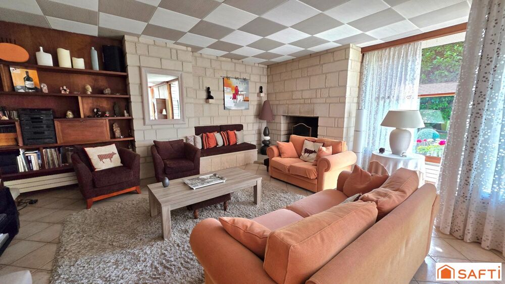 TRES RARE !! Maison d'architecte d'environ 199m², 3 chambres, bureau, jardin clos, garage, habitable de PLAIN PIED