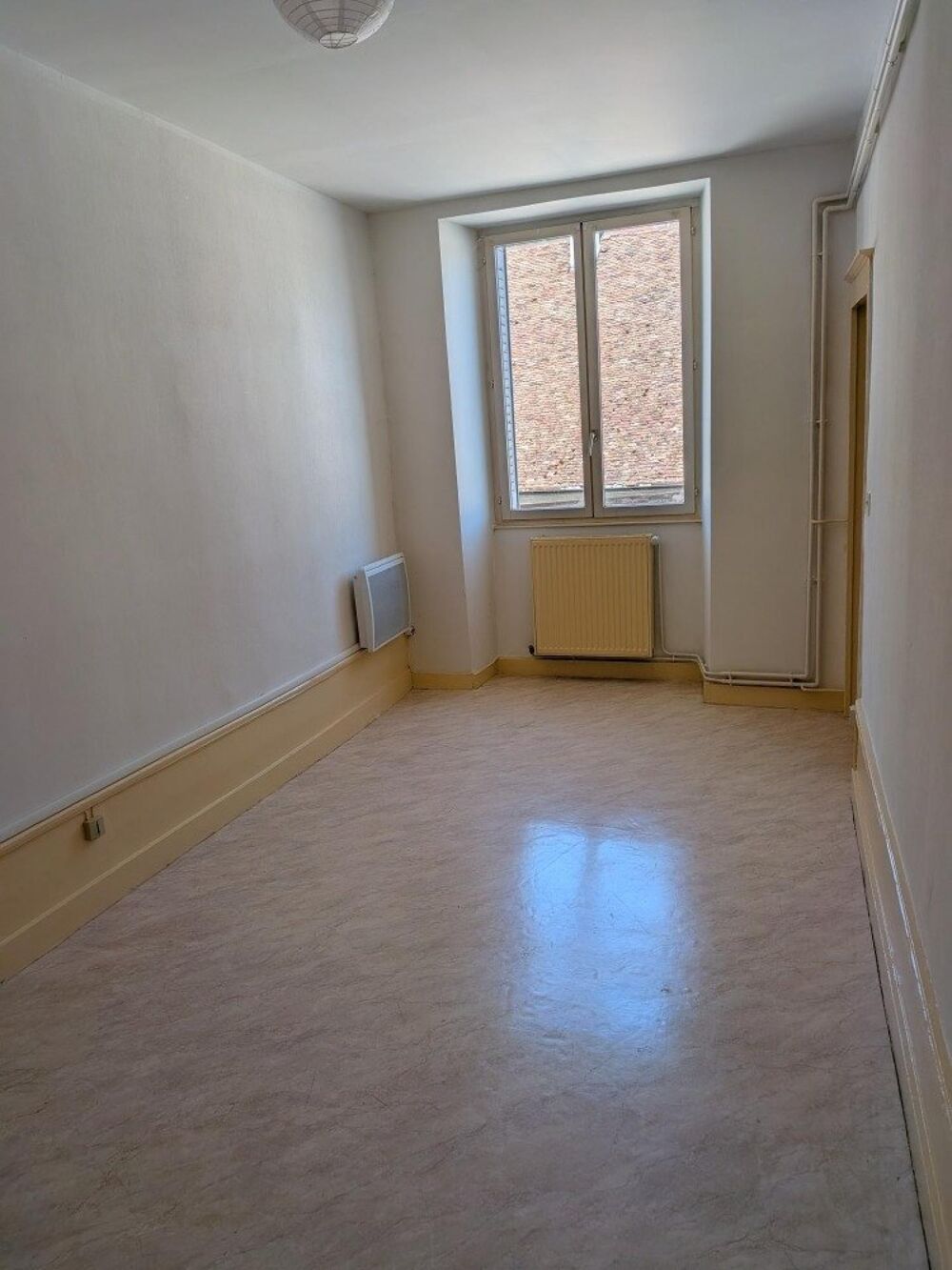 Location Appartement appartement 3 pieces SALINS LES BAINS Salins-les-bains