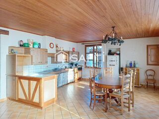  Maison  vendre 9 pices 219 m