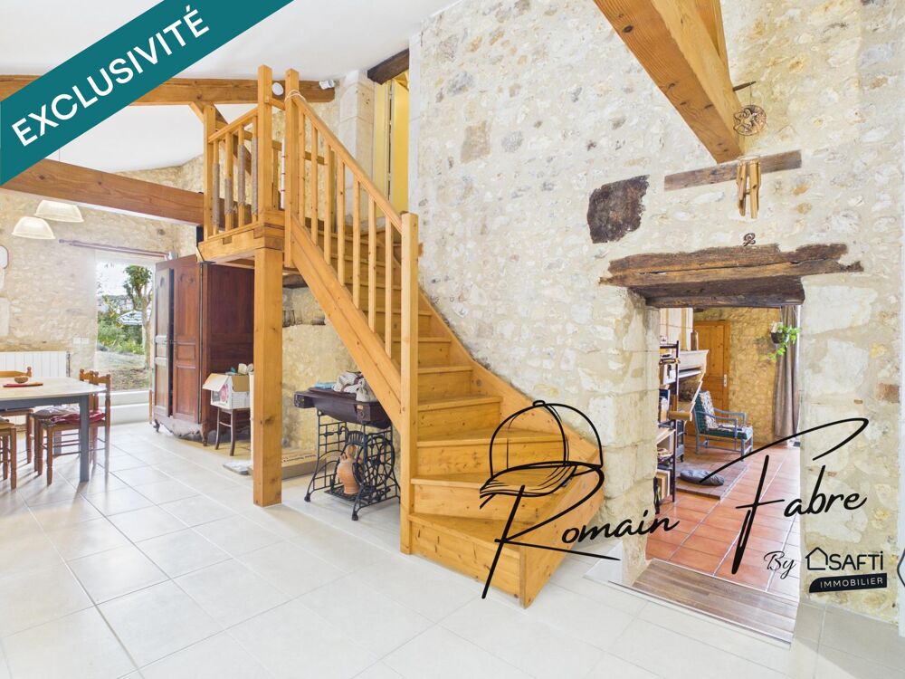 Vente Maison Maison en pierre de 230 m2 avec 4 chambres, garage attenant et arrières chais Chepniers