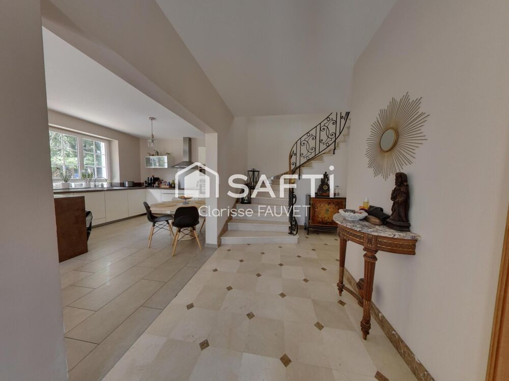 Magnifique maison bourgeoise en pierre de 1976