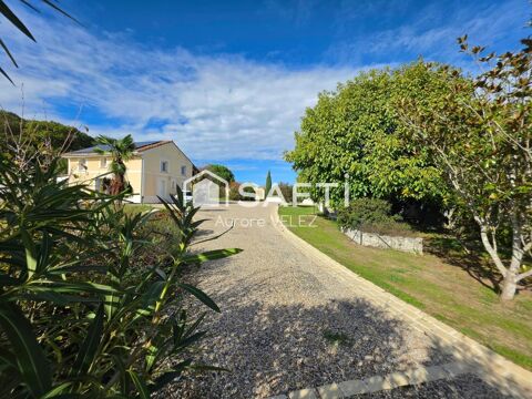  Une opportunité exceptionnelle à deux pas des thermes. Maison - 13 pièce(s) - 500 m²