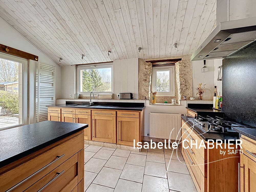 Vente Maison LONGERE AVEC PISCINE ET DEPENDANCES SUR 9300M2 Les rairies