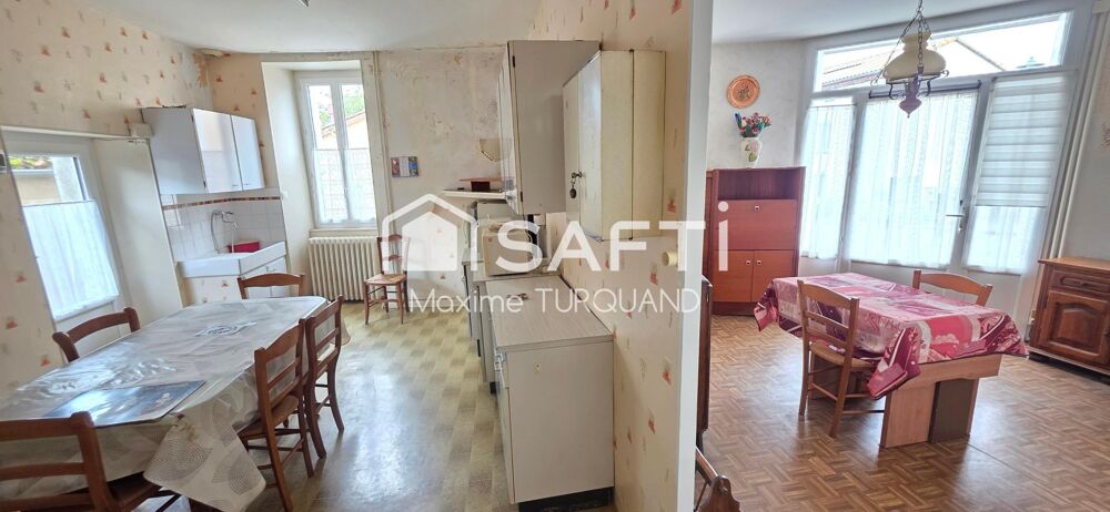 Vente Maison Maison d'habitation à rénover 110m², 3 chambres 730m² de terrain + dépendances. Saint-marsault