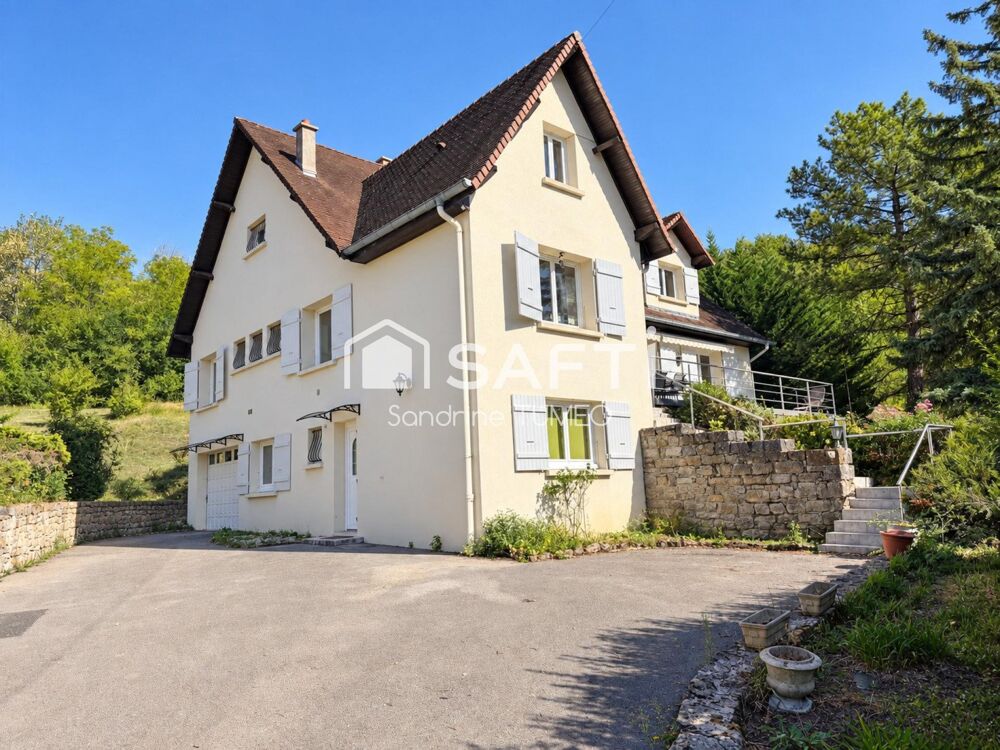 Poligny  Maison familiale de 285 m² avec 6 chambres, terrasse et appartement indépendant