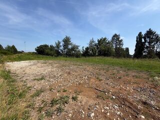  Terrain à vendre 588 m²