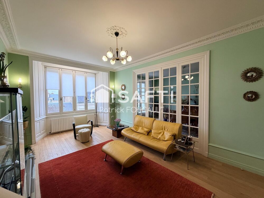 Bel appartement Hausmannien 166 m2 rénové récemment
