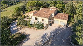 Maison 7 pièces 268 m² · à Grambois · 268 m² · 750 000 €