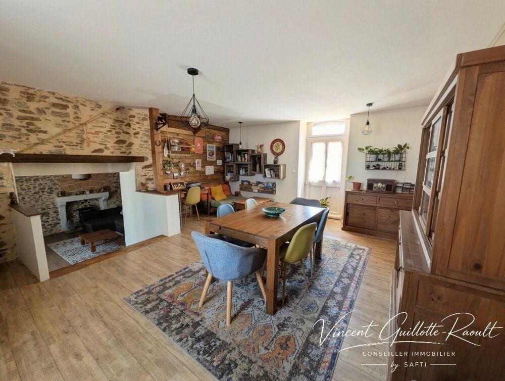 Maison familiale 11 pieces-8 chambres-local commercial