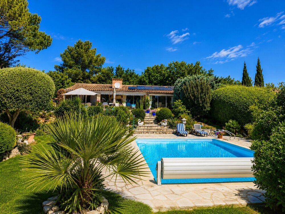 Vente Maison VILLA  6 PIECES avec GARAGE - PISCINE CHAUFFEE & VUE DEGAGEE Seillans