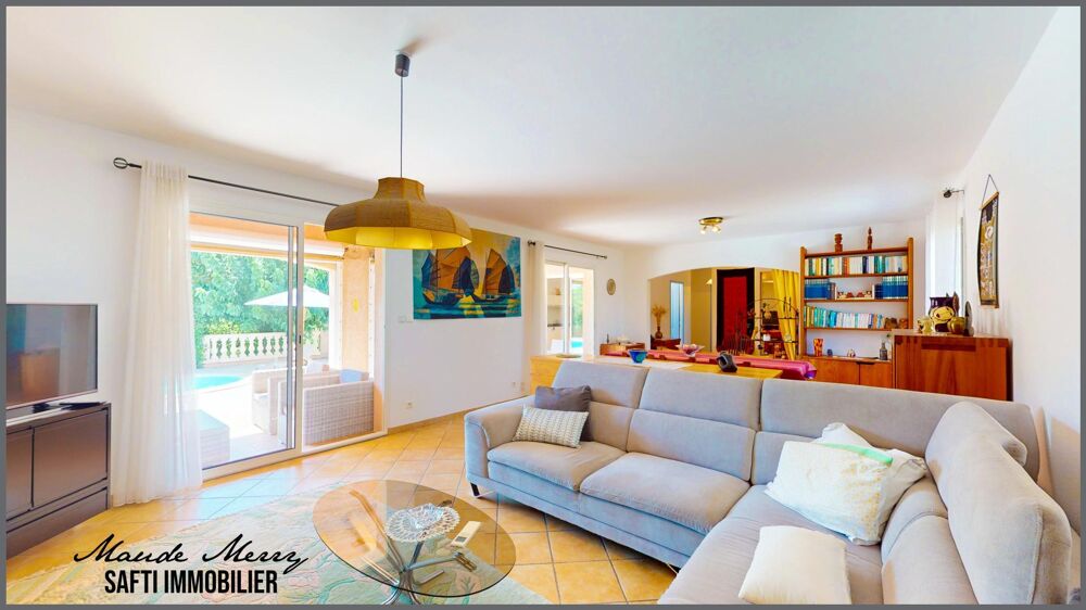 Vente Maison Villa de plain-pied d'environ 115 m2 - studio indépendant de 20 m2 - double garage de 40 m2 - piscine - terrain plat et clôturé Gareoult