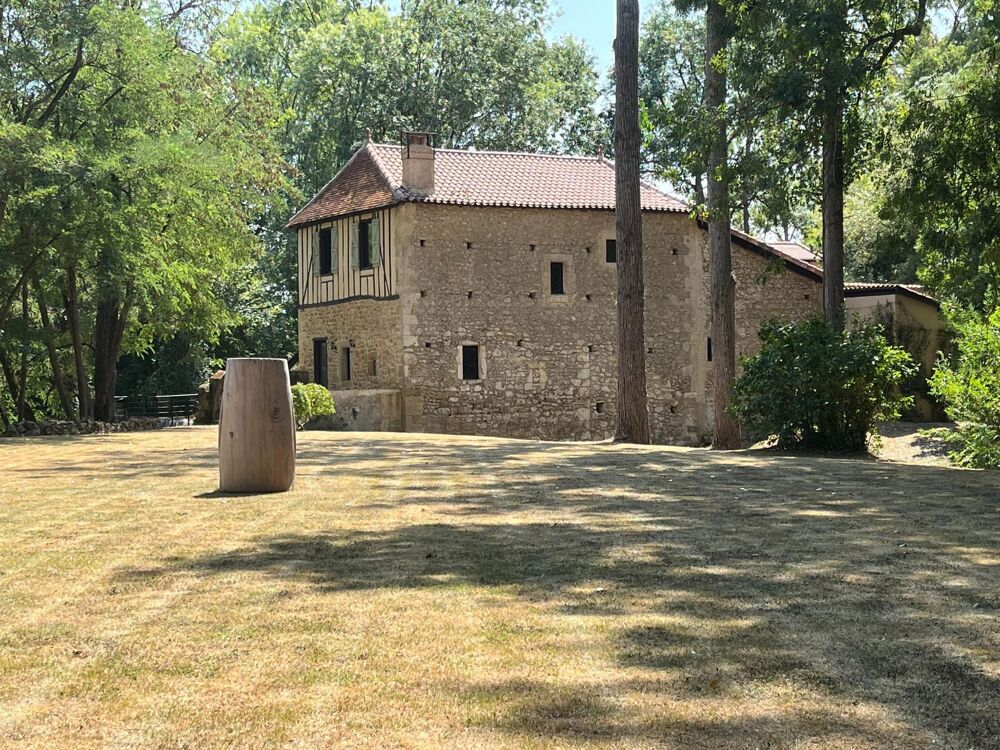 Vente Maison Moulin du XIII eme siècle, entièrement rénové Aux-aussat
