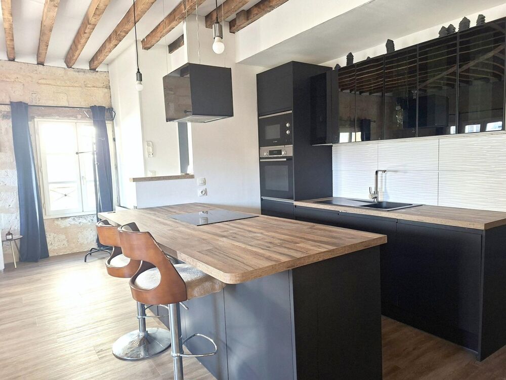 Vente Appartement Au cœur de Saint-Pierre, un appartement de caractère sous les toits Bordeaux