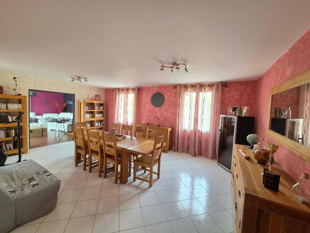 Vente Maison 100% Plain-pied, Très belles prestations pour cette demeure contemporaine qui associe modernité, environnement campagnard, accue Chatellerault
