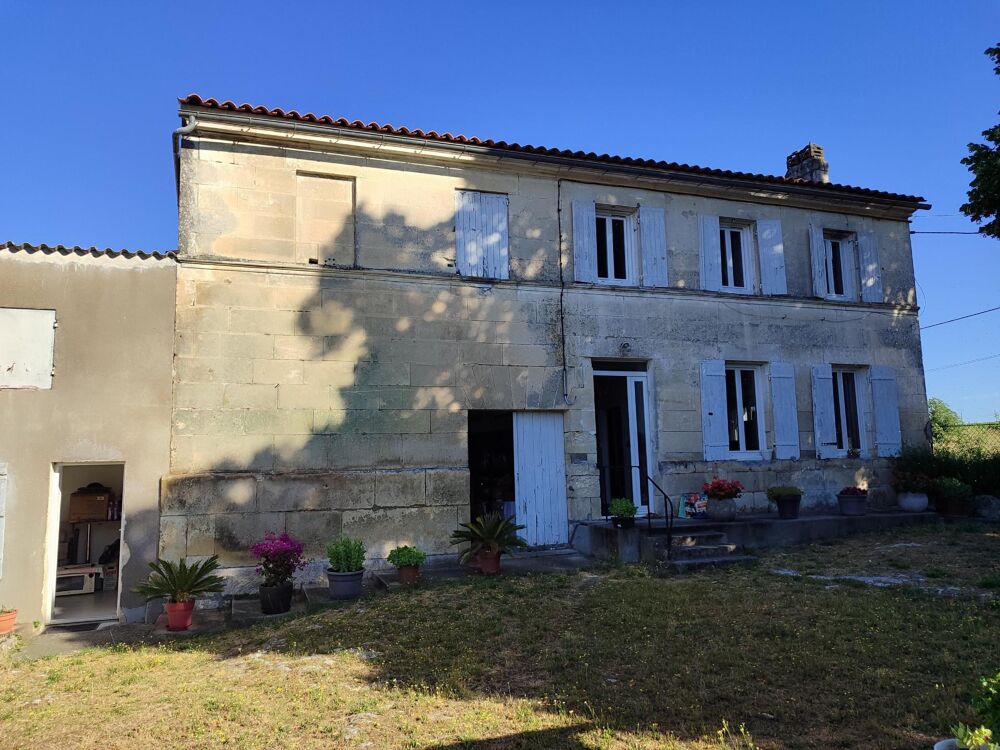 Vente Maison Maison charentaise � fort potentiel � Donnez vie � vos projets � Pons Pons