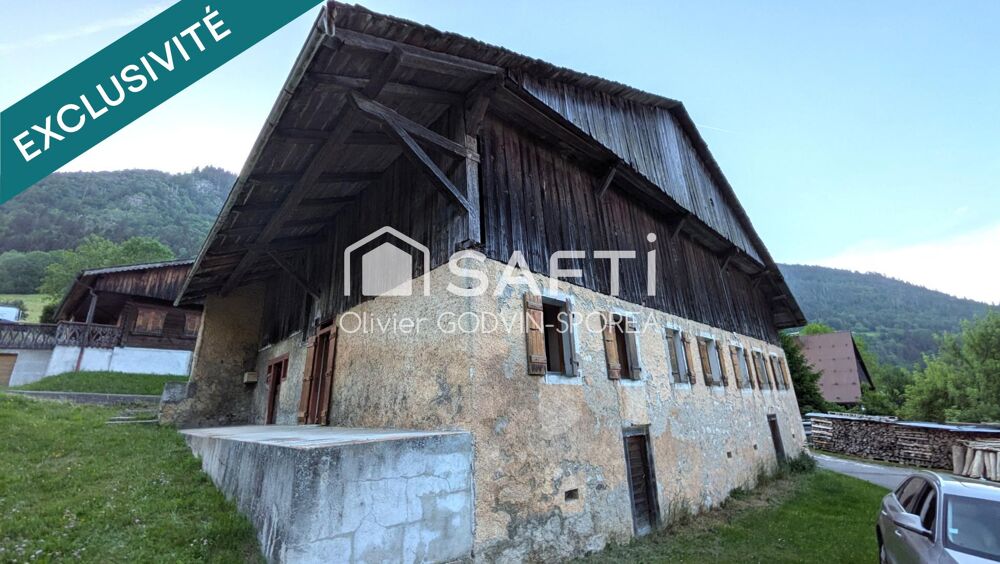 Vente Maison Ferme haut savoyarde de 1848 à rénover dans un village traditionnel de la vallée d'Abondance Bonnevaux