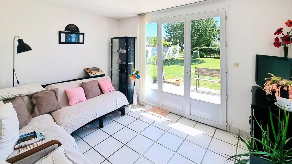 Vente Maison Plain-pied 3 chambres avec jardin, commerces à pied. Meschers-sur-gironde