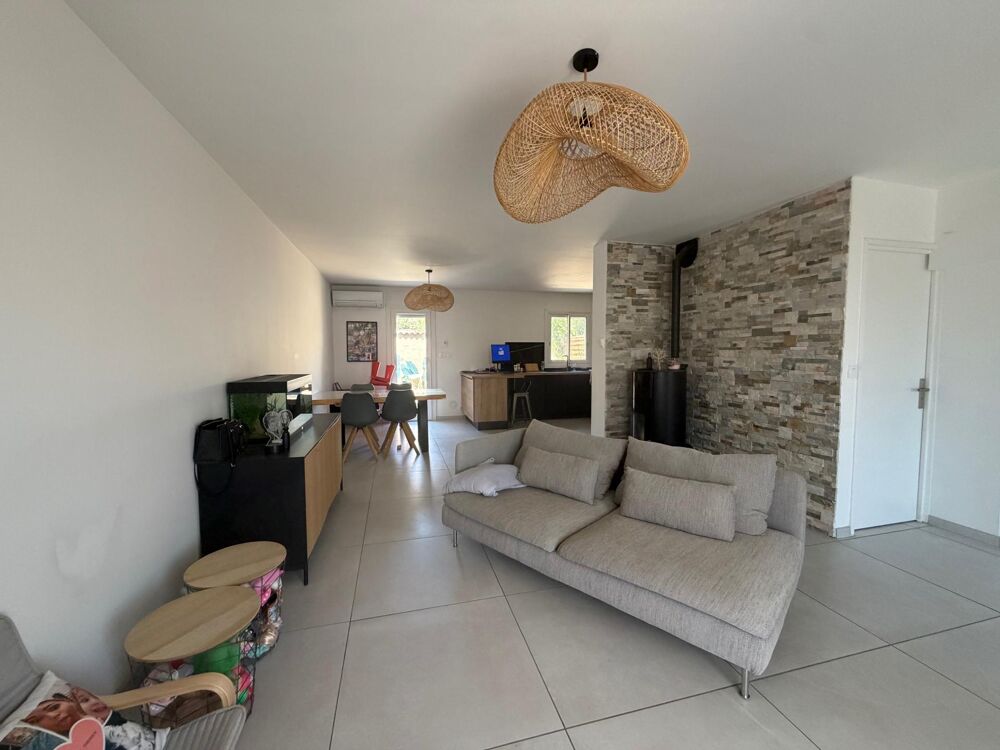 Vente Maison Charmante maison de type 4+ Garage entièrement rénové à Bouc bel air. Bouc-bel-air
