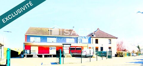 Vaste local commercial comprenant en partie sup&eacute;rieure 2 beaux appartements en duplex, piscine et garage 718000 88500 Mirecourt