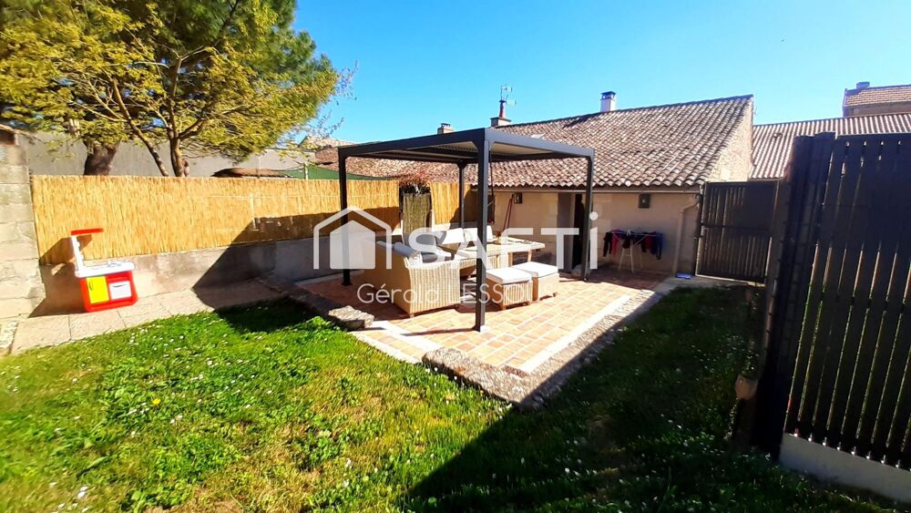Charmante maison de bourg en pierre apparente