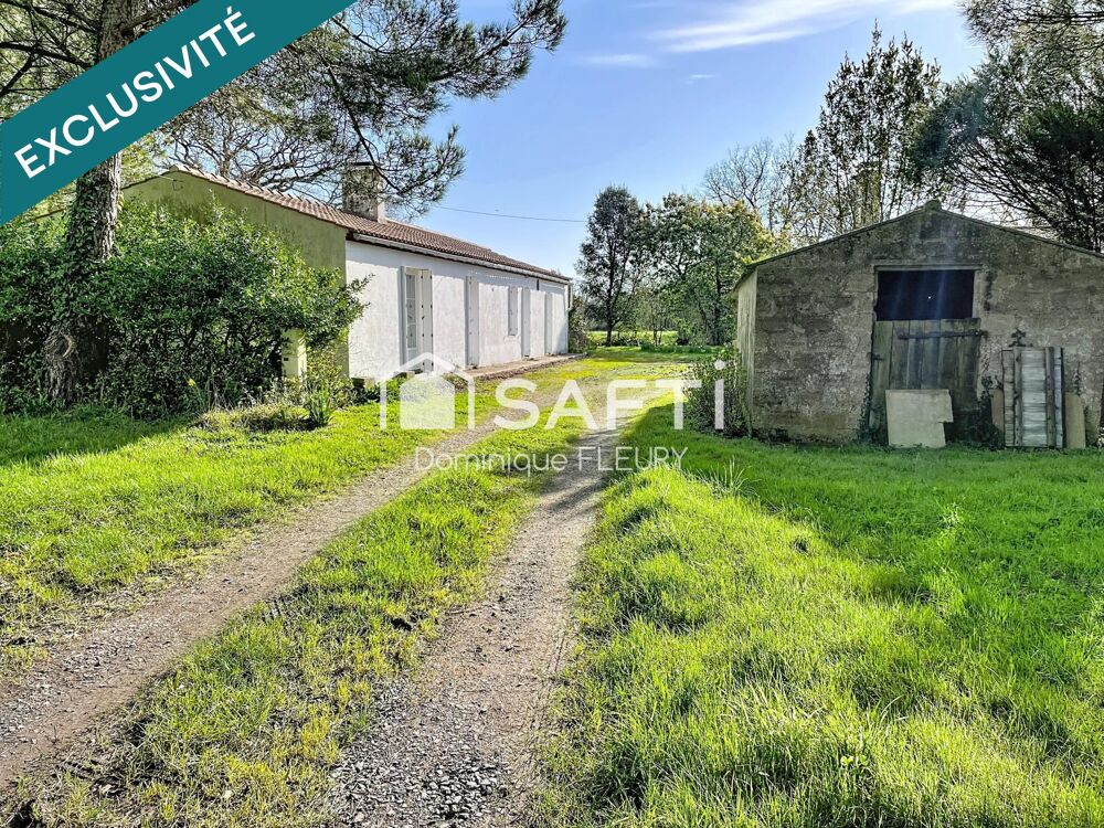 Maison de 102m² avec plus de 300m² de dépendances.