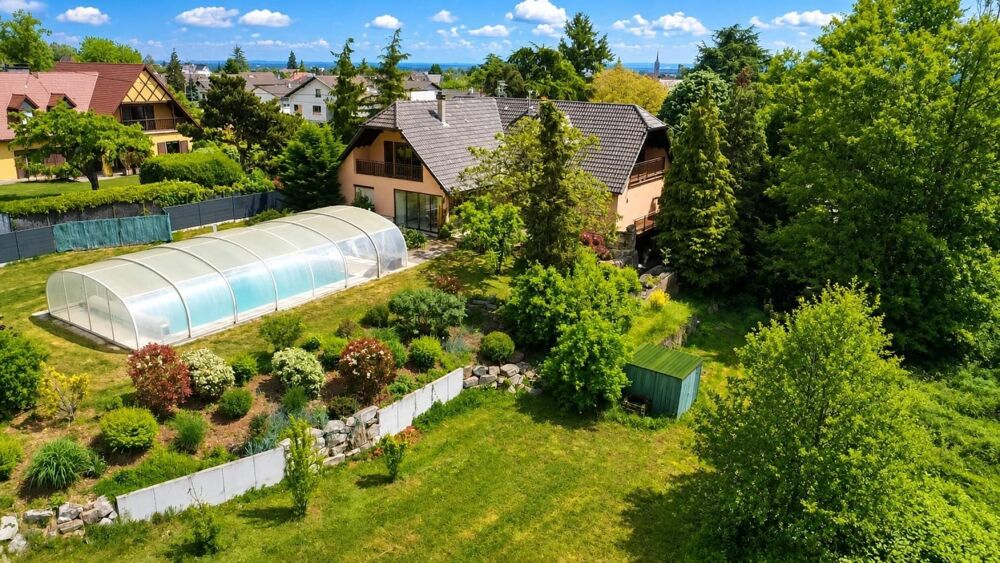 Vente Maison villa d'architecte de 300m² avec piscine de 12,50x5m sur un terrain de 2512m² Steinbach